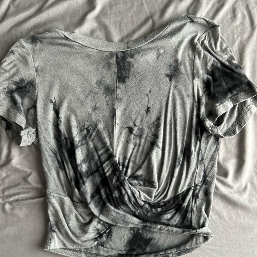 Tie-Dye Gray Top